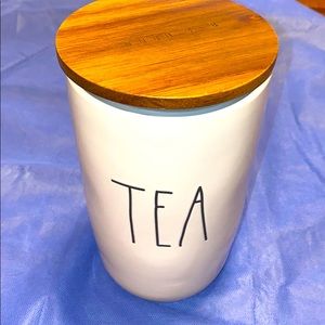 Rae Dunn canister